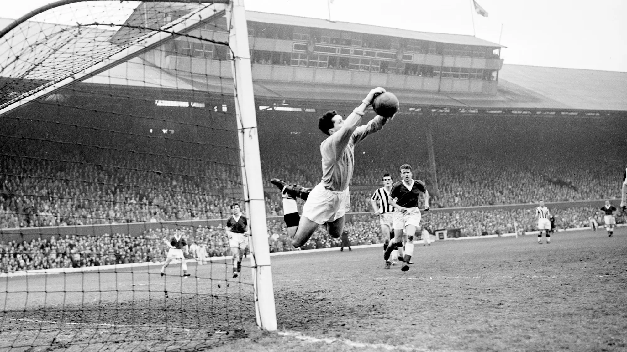 Aberdeen v St Mirren in the Scottish Cup