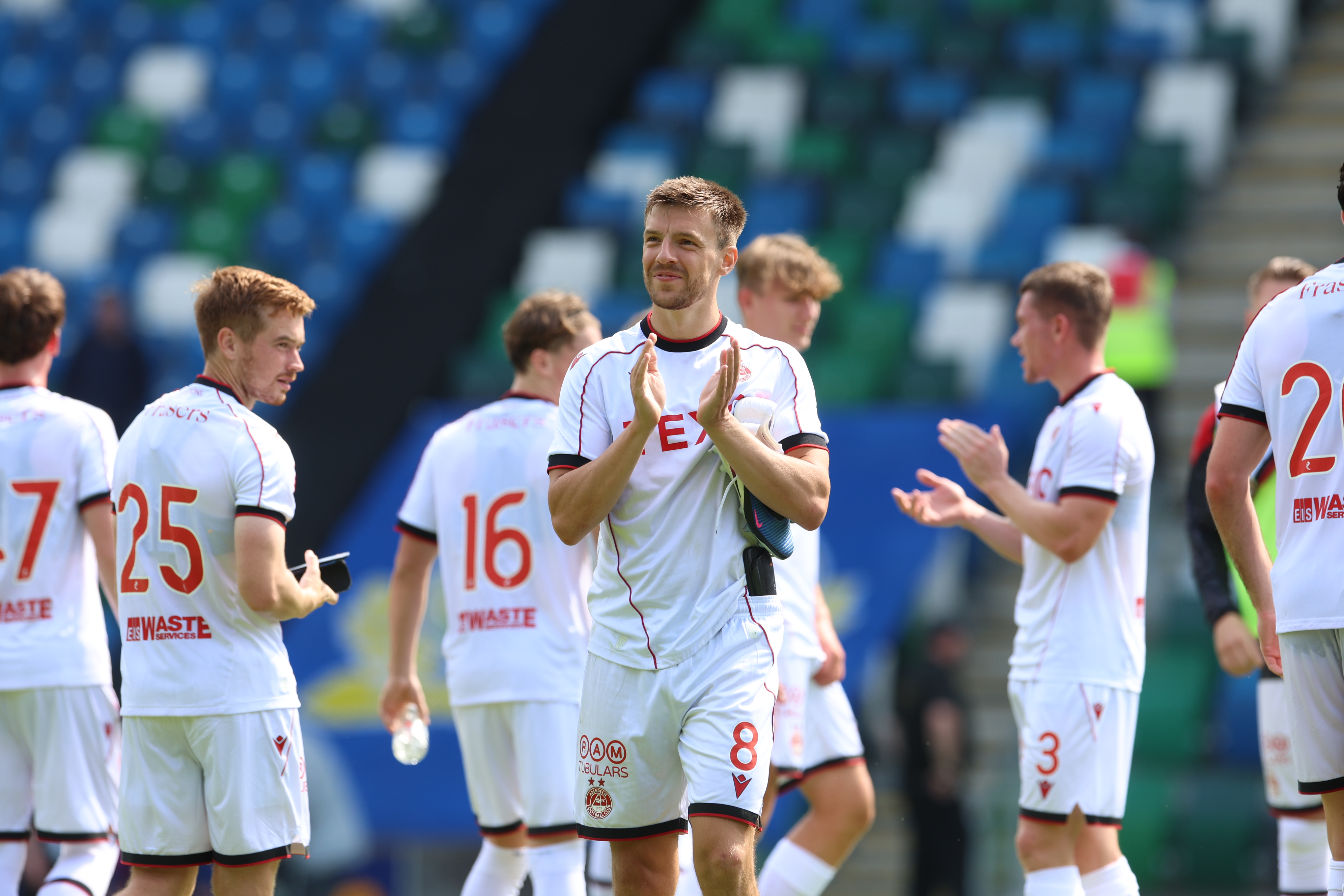 Linfield v Aberdeen Gallery