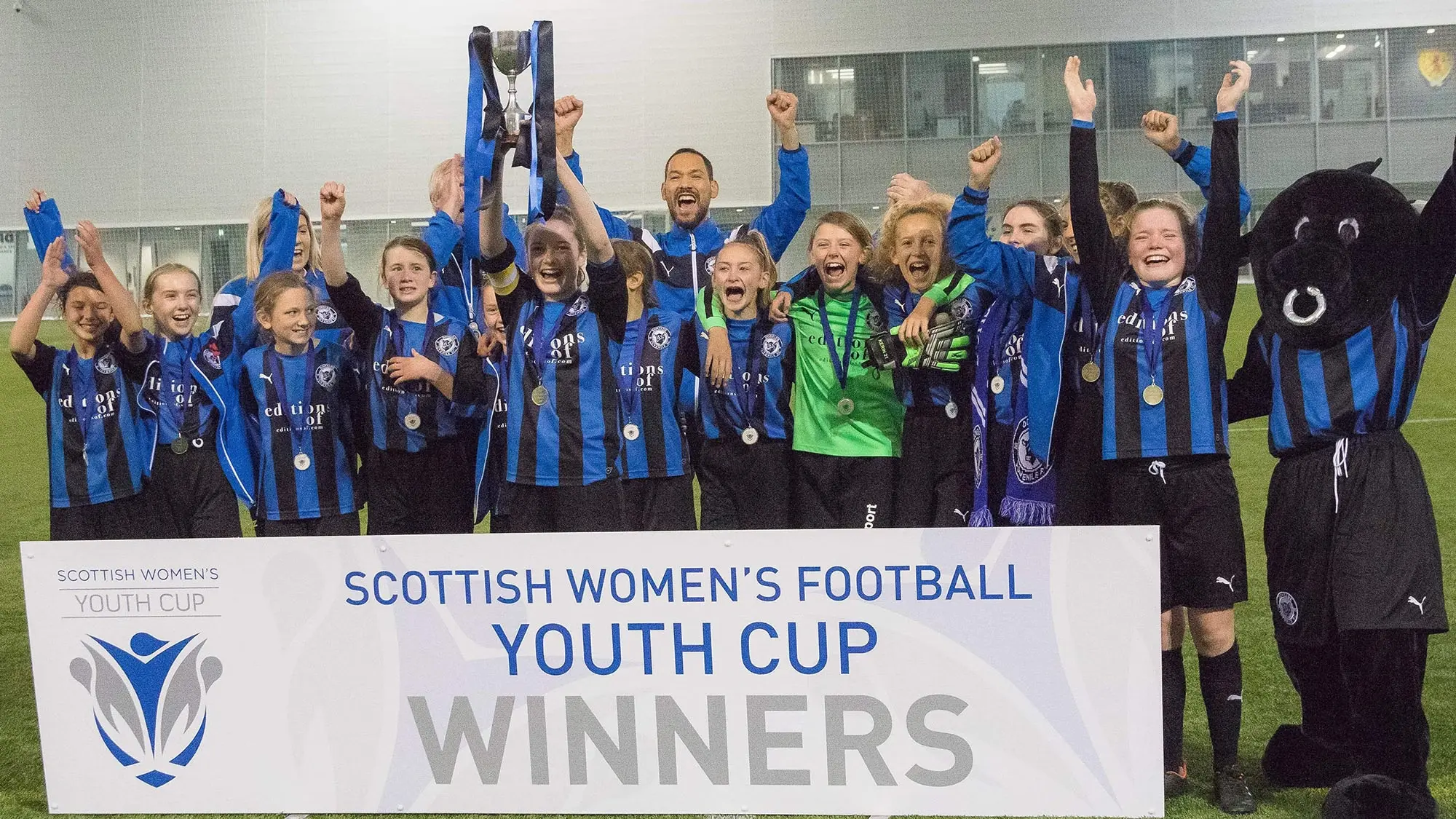 Donside Girls To Parade Scottish Cup Trophy