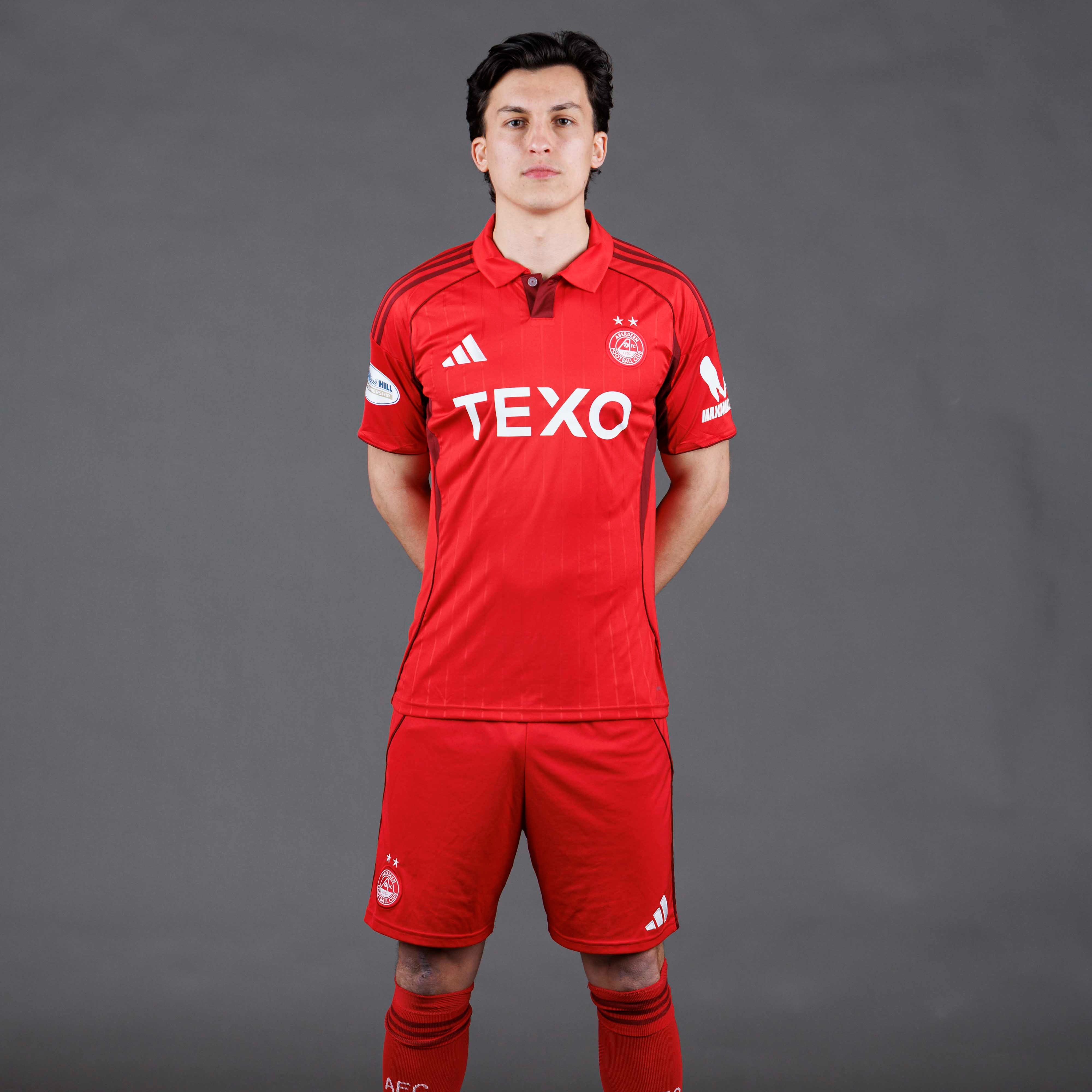 Tom McIntyre Headshot