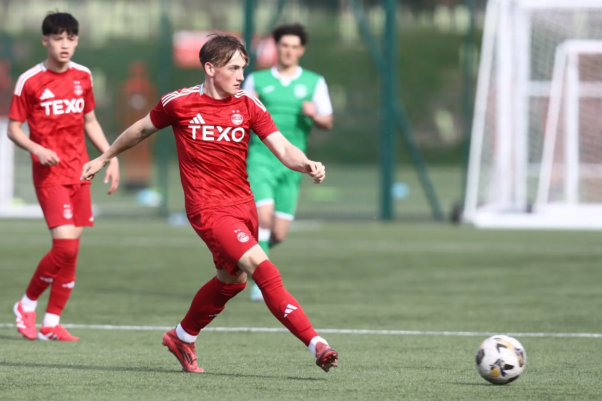 U18s slip to late defeat image