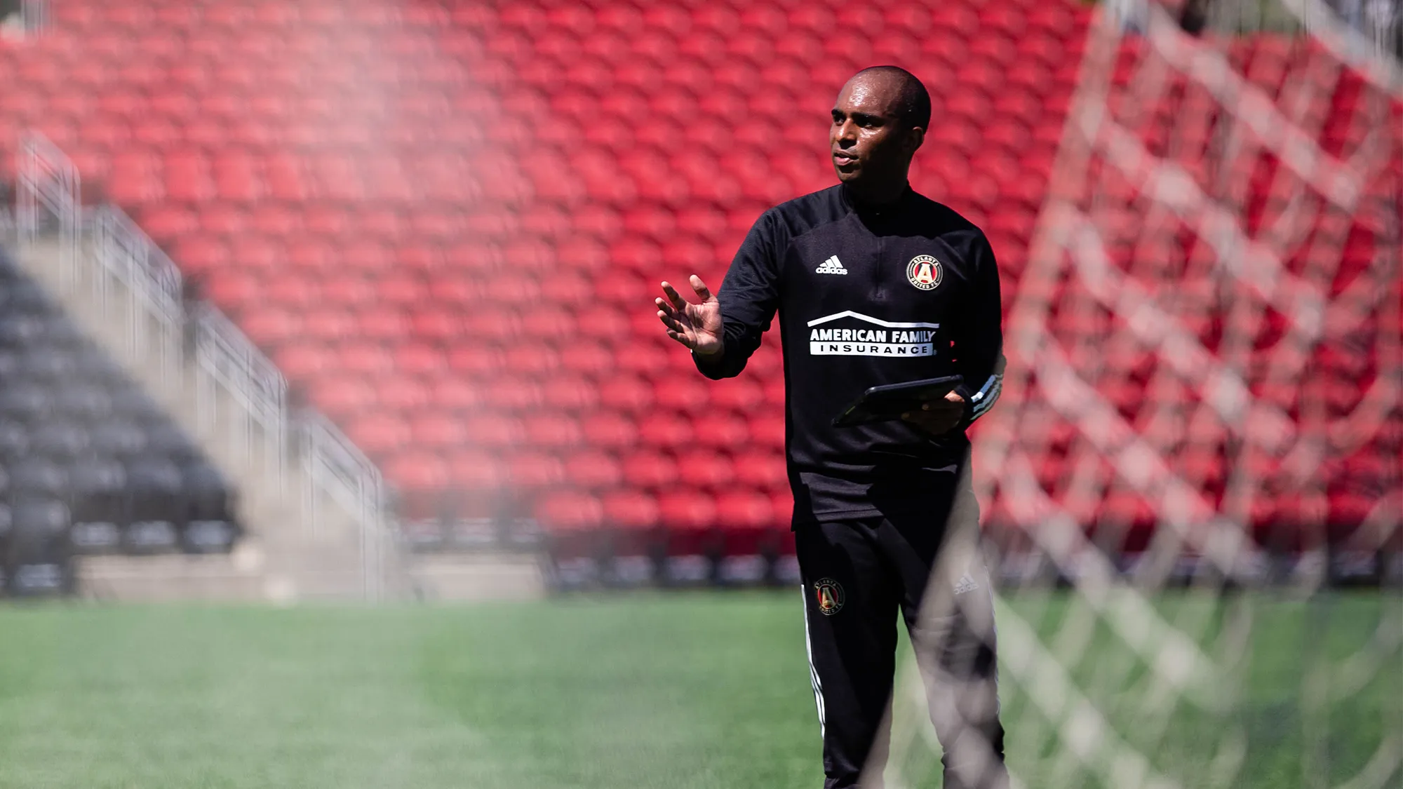 Henry Apaloo joins the Dons