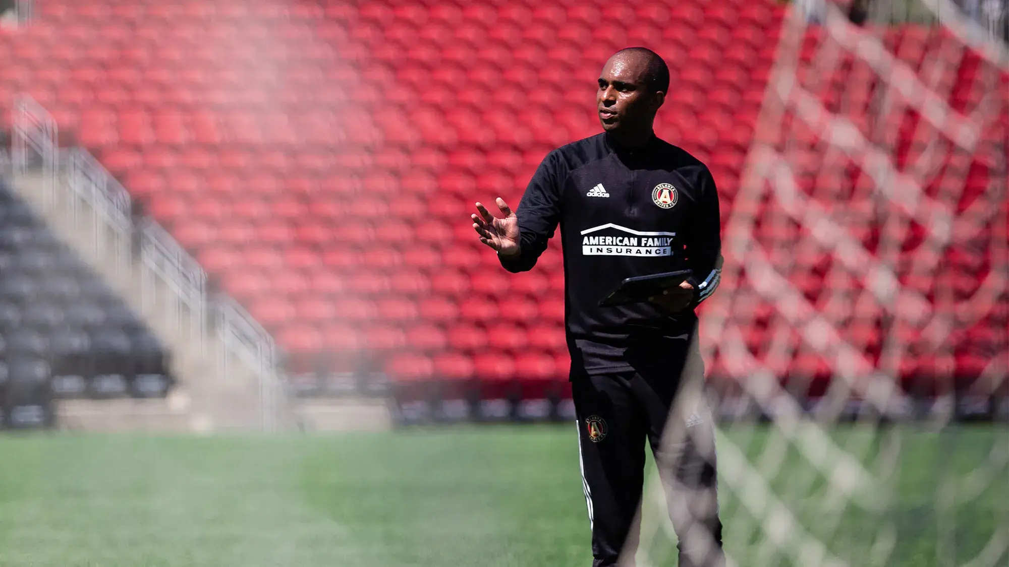 Henry Apaloo joins the Dons