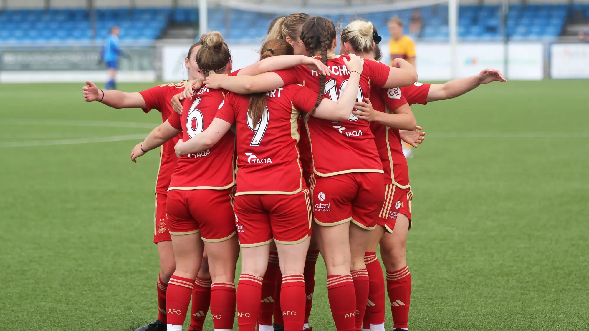 Aberdeen Women Pick Up Three Points on Opening Day image