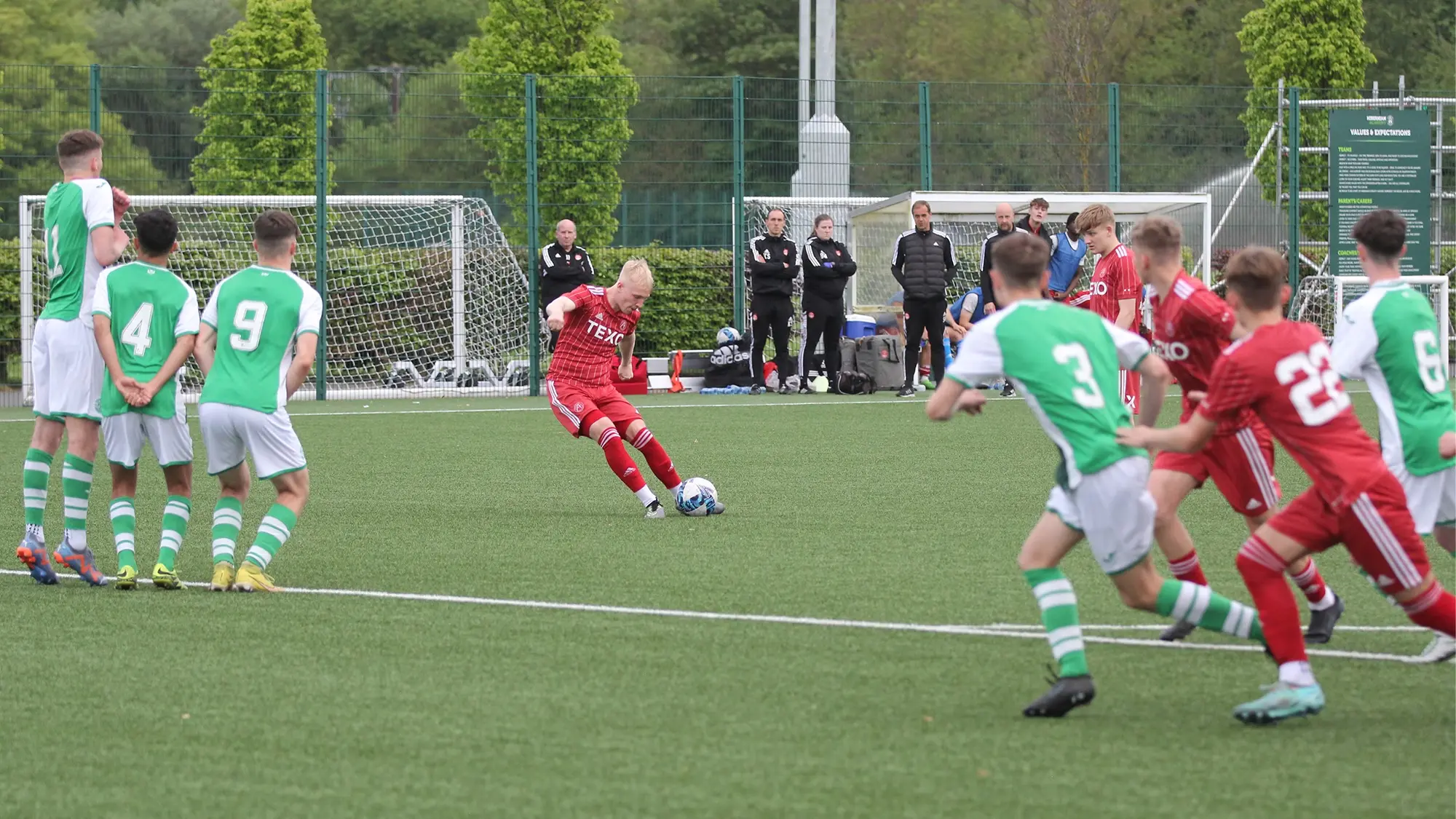 Young Dons Lose Narrowly To Hibs image