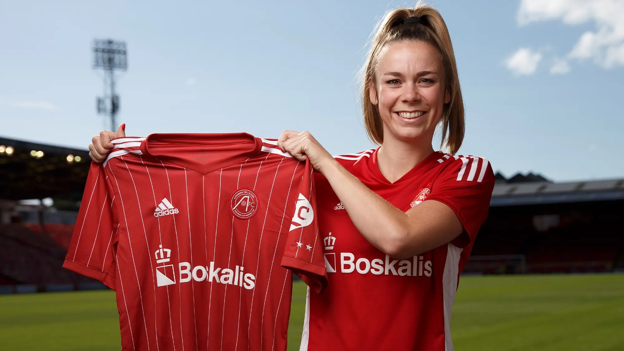 AFC Women Sign Midfield Star