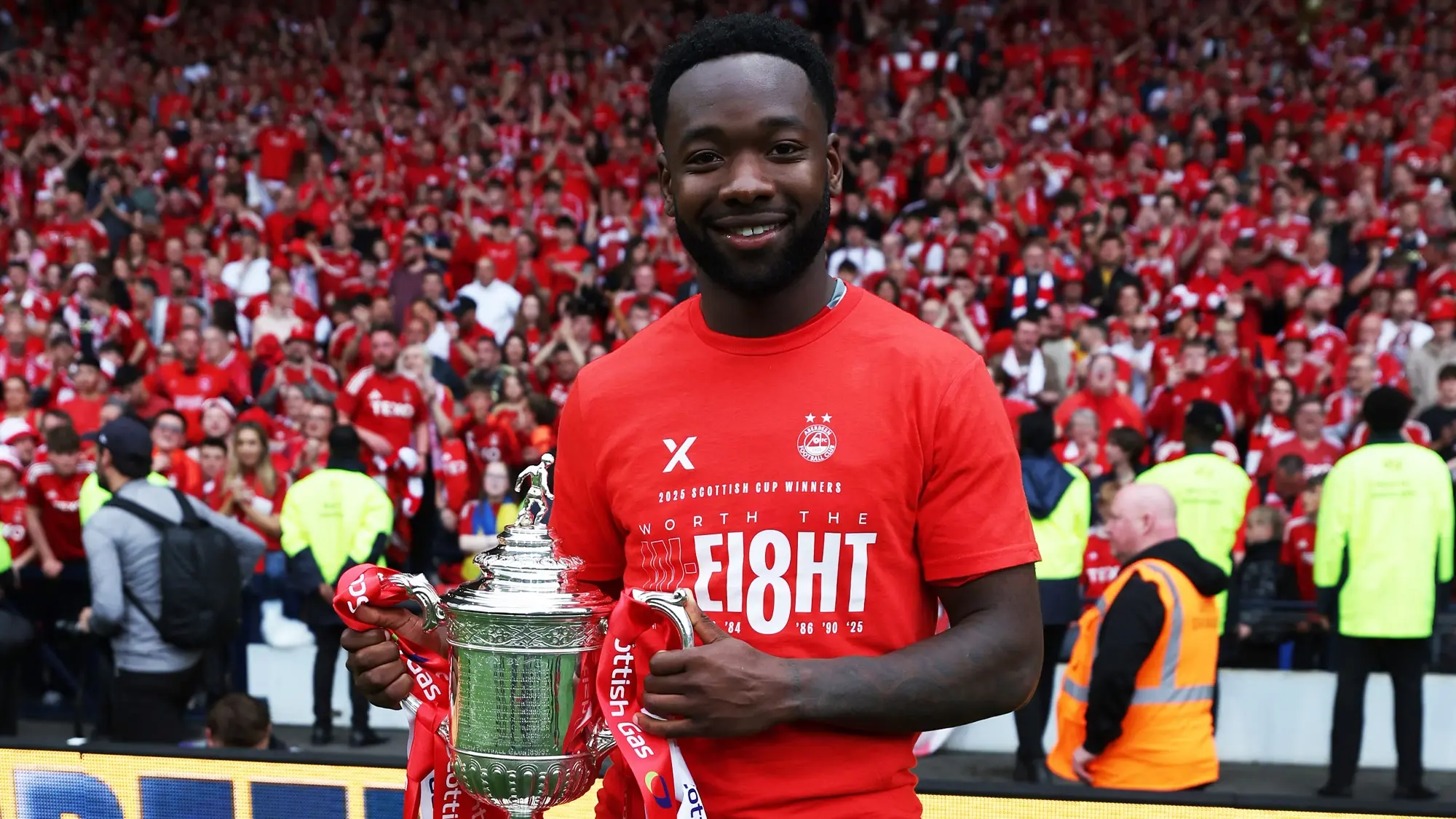 Morris moves on to Luton image