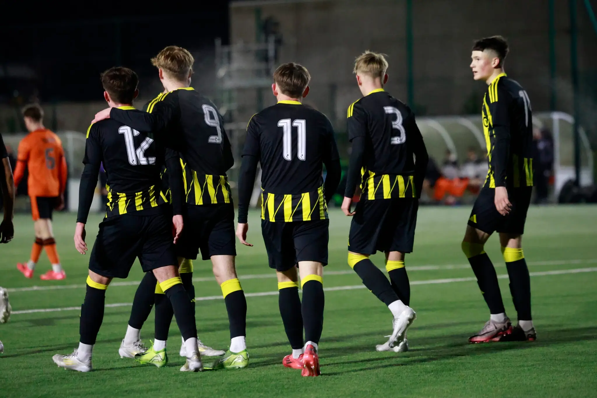 Five Goal First Half Fires Young Dons to Victory image