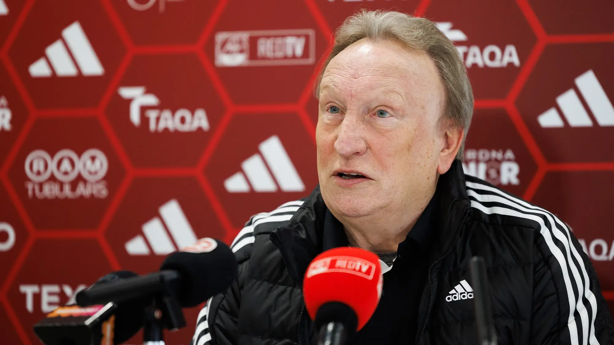 Neil Warnock | Hibernian Press Conference image