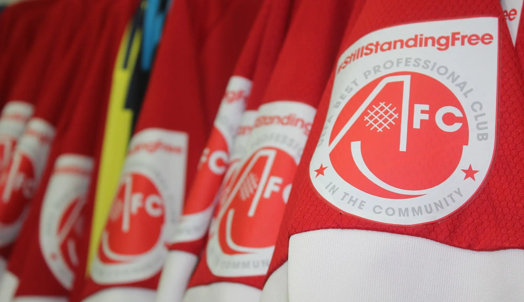 #StillStandingFree campaign to be recognised on pitch throughout 20/21
