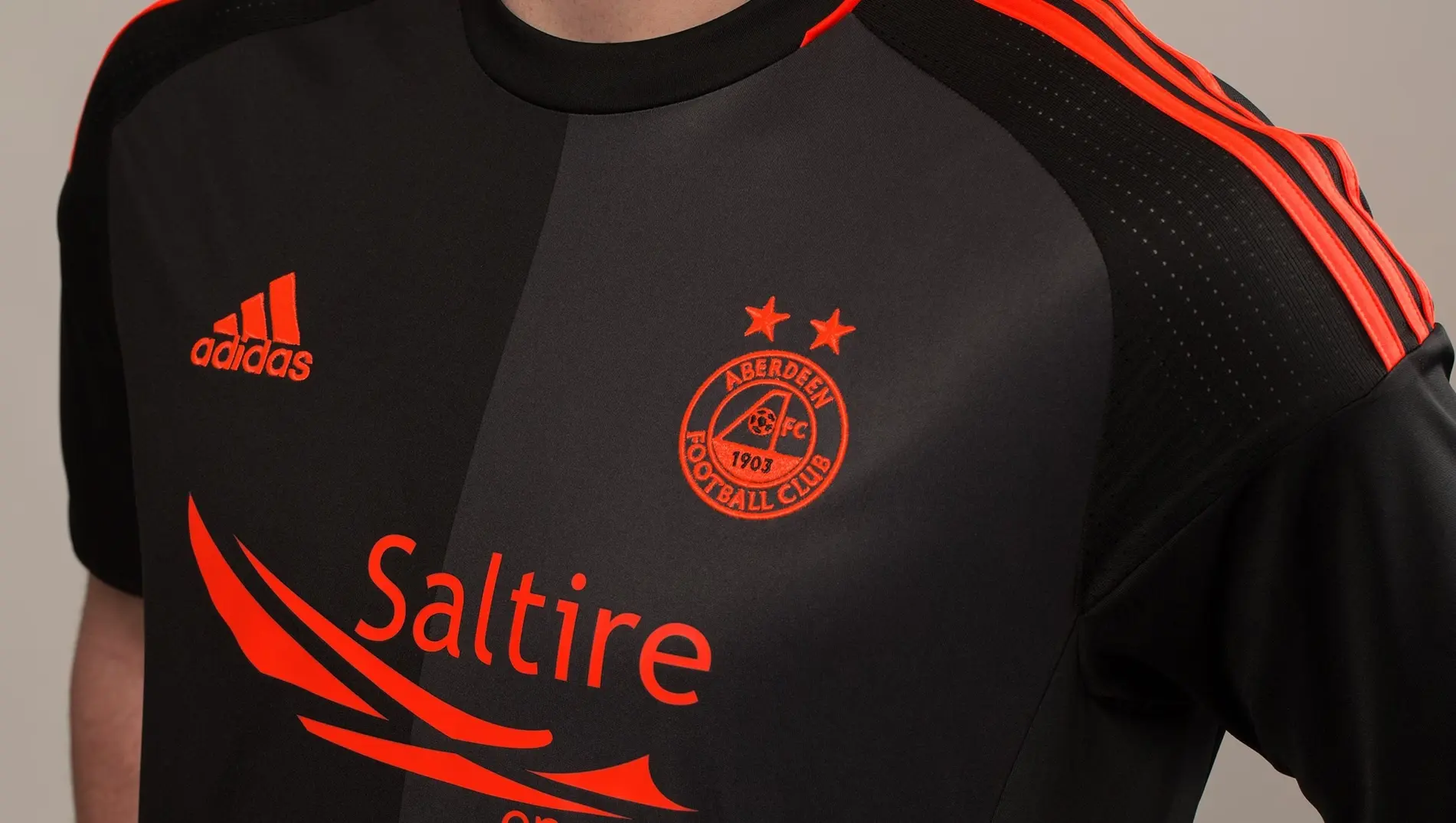 2016/17 away kit available now