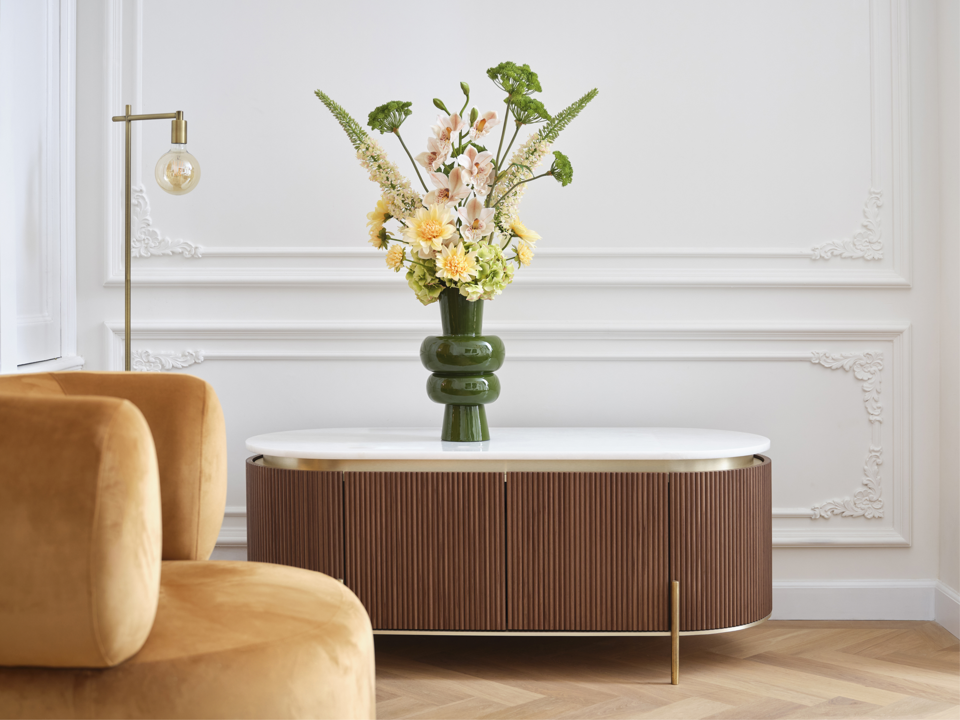 The Beecroft | Bloom & Wolf | Leider in luxe zijden bloemen