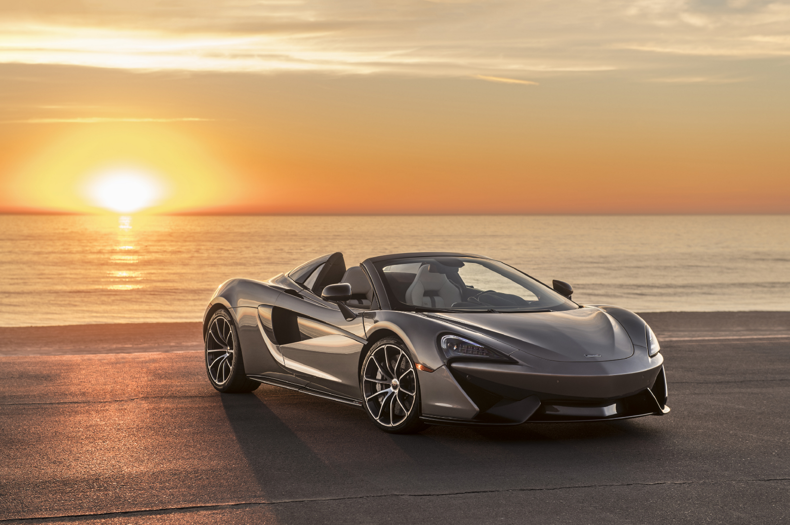 The McLaren 570s Spider in the sunset