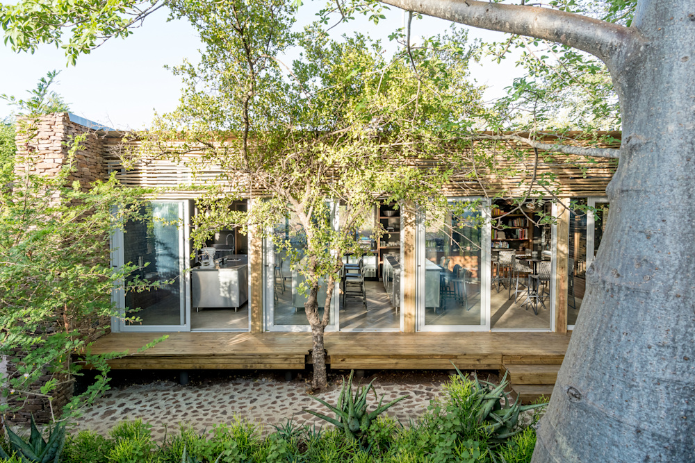 The Singita Community Culinary School (SCCS) was opened in 2007 and has guided over 100 students through to graduation