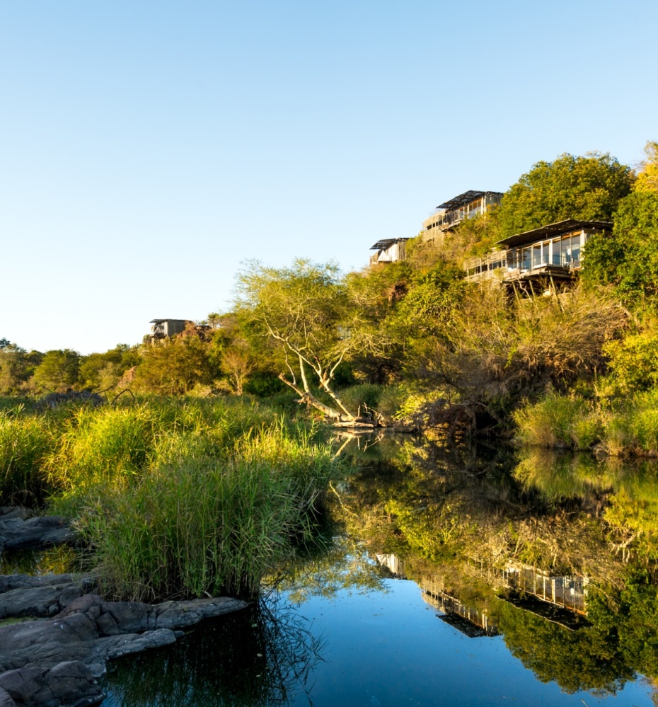 Lebombo lodge suspended aloft the N’wanetsi River in the Kruger National Park