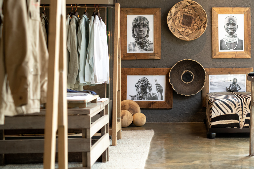 Working with entrepreneurs, Singita aims to support their growth in the industry while sharing valuable traditional skills with guests by way of collectable design  