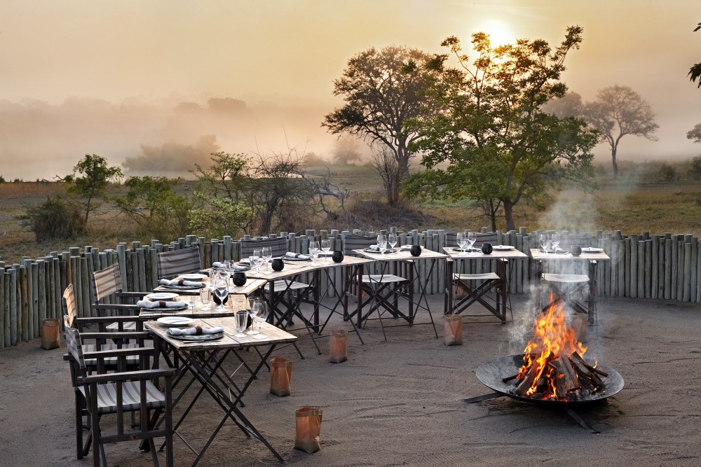 Gathering to share a meal is one of the most primal and profound ways human beings connect. At Singita food is a celebratory and connecting element