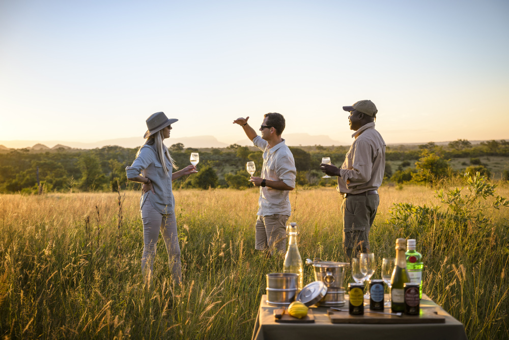 The sundowner stop is a moment to soak in the golden light, enjoy the sounds of the bush around you and the company of your companions 