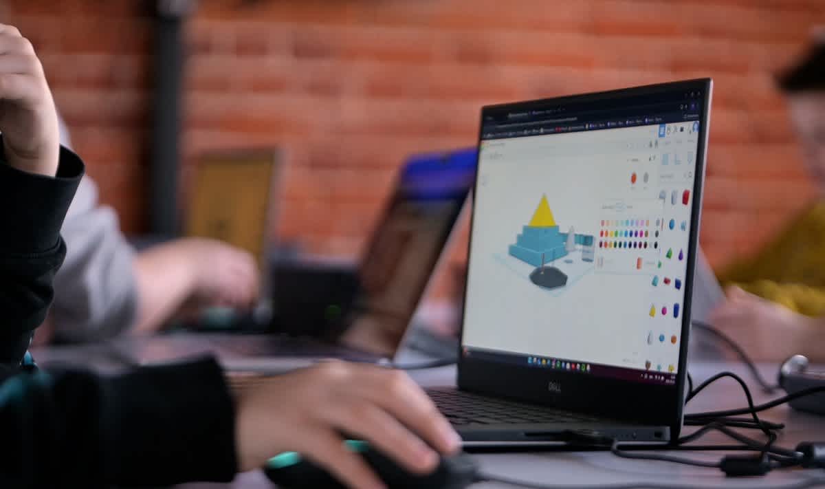 The Future of Startups Begins in Schools: Education in the Regions Becomes a Strategic Issue