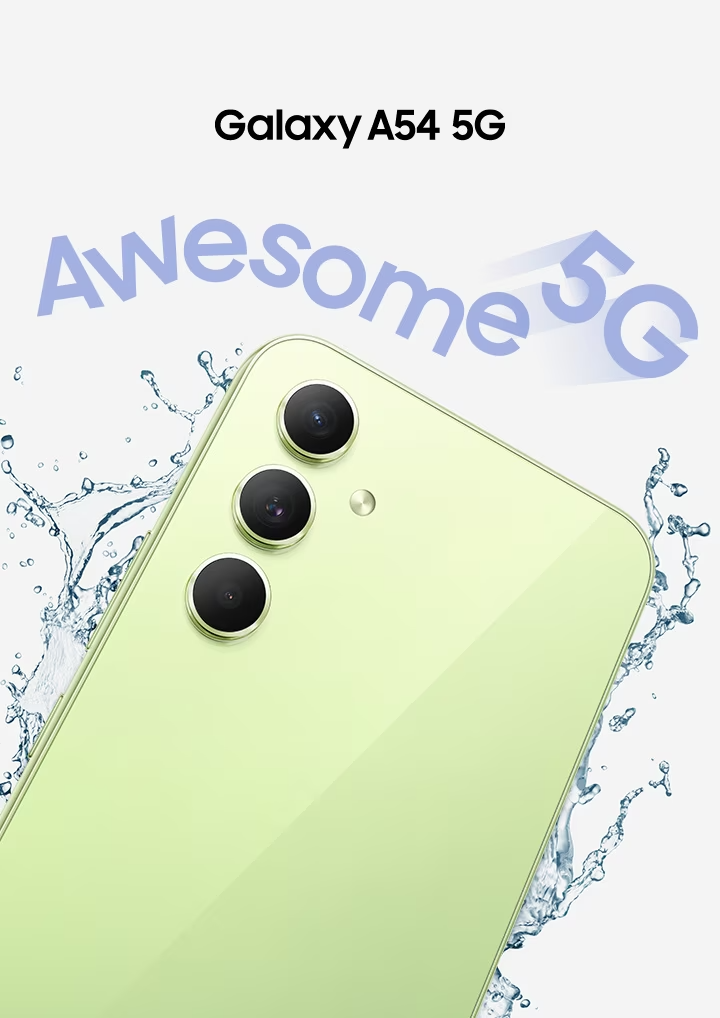 La mitad superior de la parte trasera de un Galaxy A54 5G en Awesome Lime se muestra con gotas de agua salpicando alrededor. Impresionante 5G.