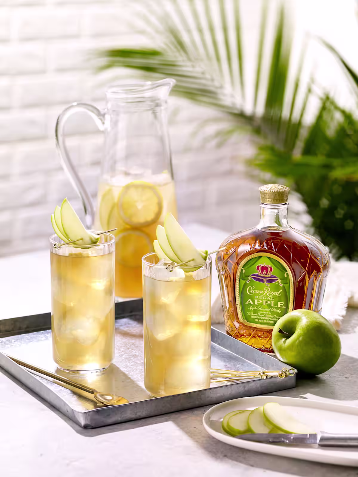 The weekend and that calls for a pitcher of Apple Lemonade.
