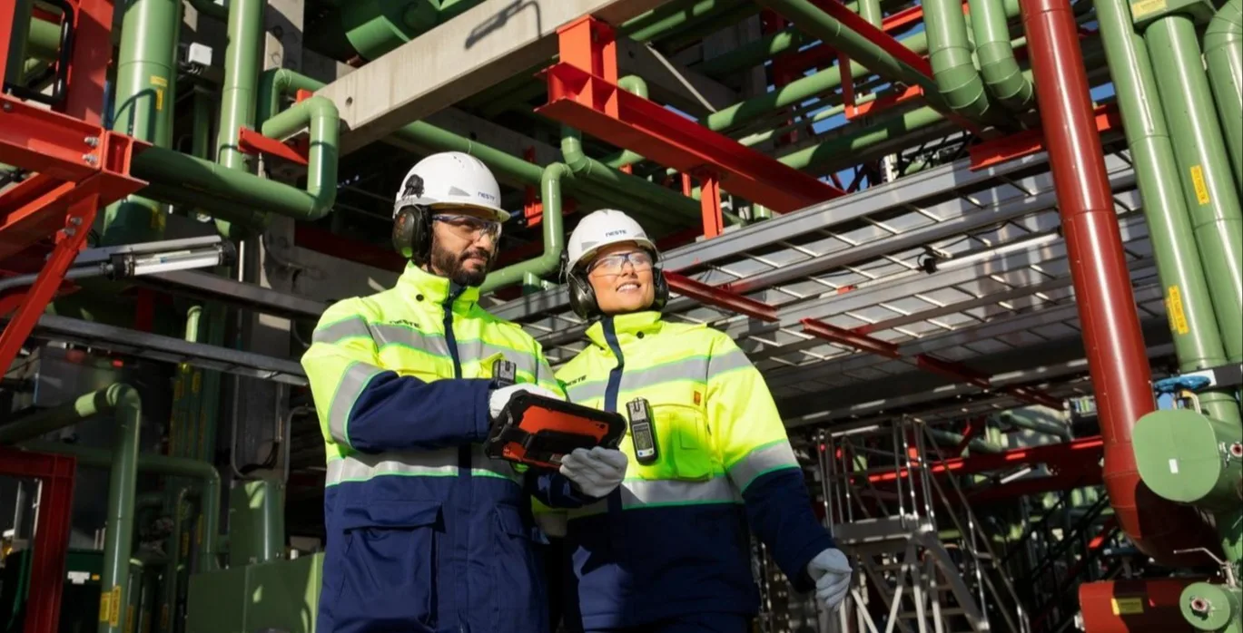 Neste employees at Porvoo refinery.