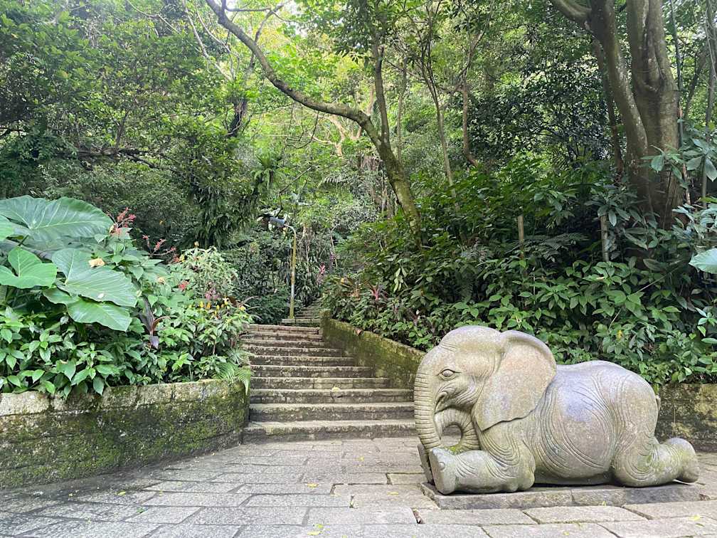 市療步道登山口