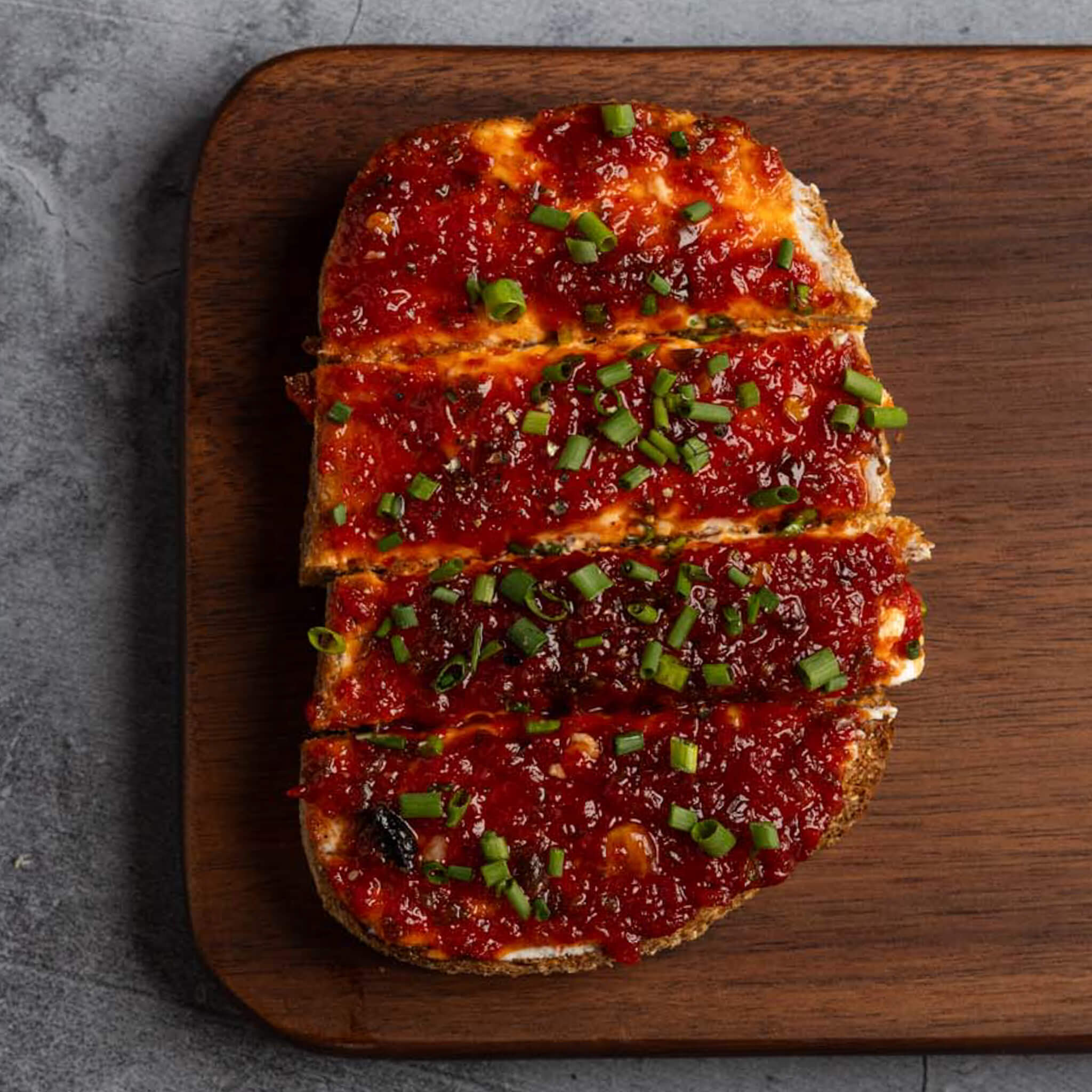 Sweet N’ Spicy Pepper Jam & Goat Cheese