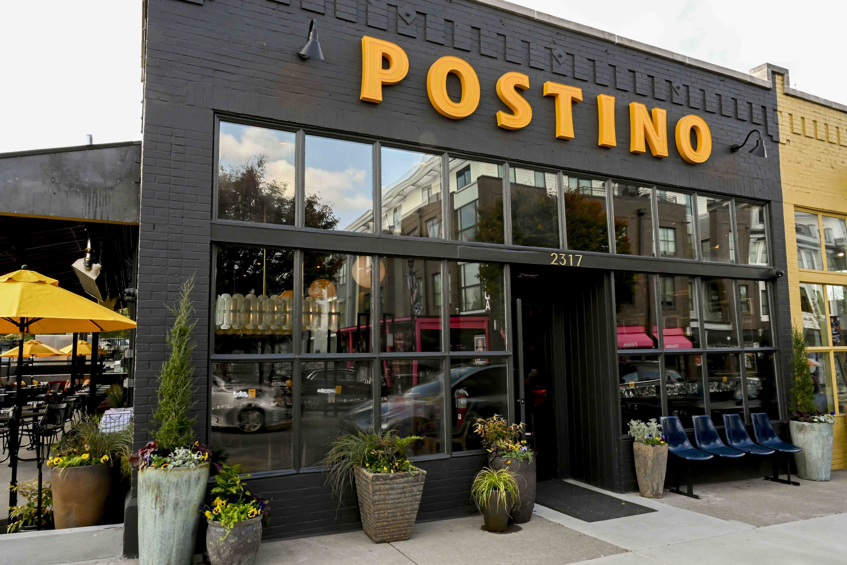 A picture of the front of Postino 12 South