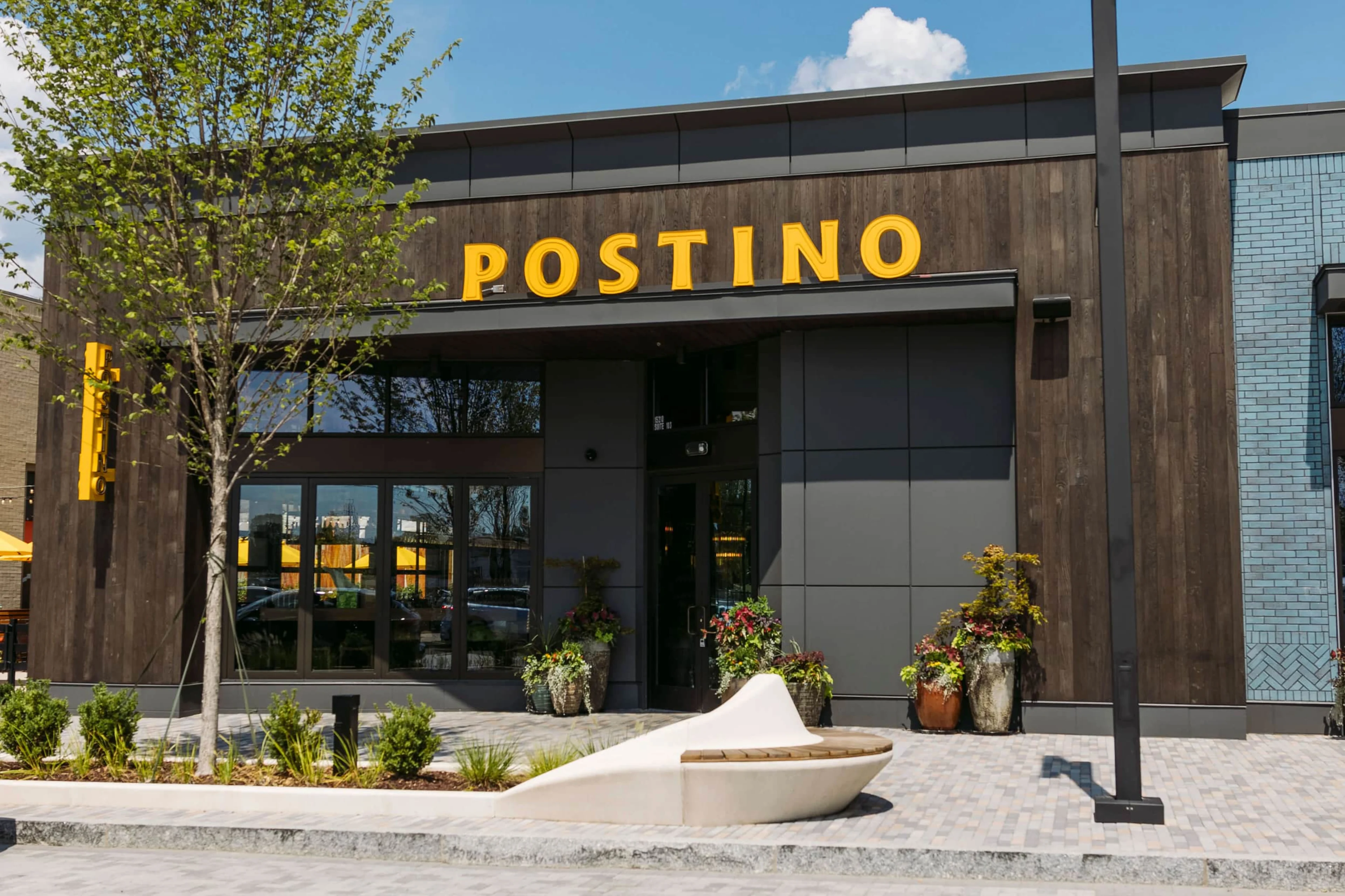 Postino Ballantyne
