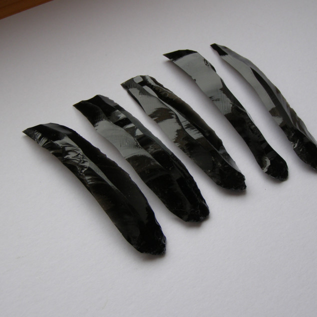 Výukový set – Sada 5 obsidiánových čepelí