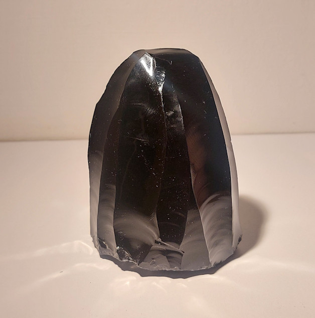 Pazourkový nůž – Obsidiánové jádro 1