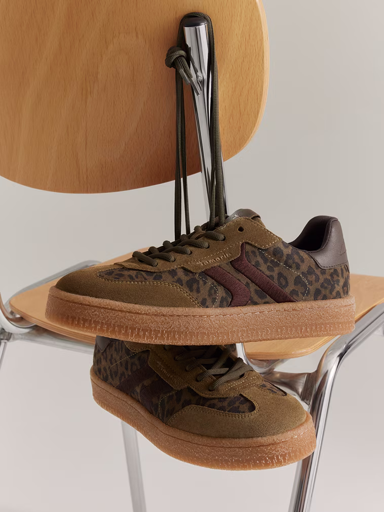 Retro sneakers