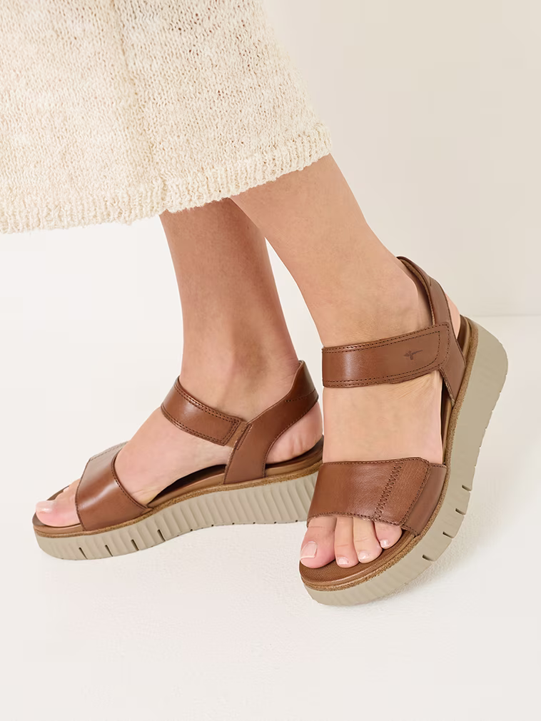 WIDE FIT Sandales