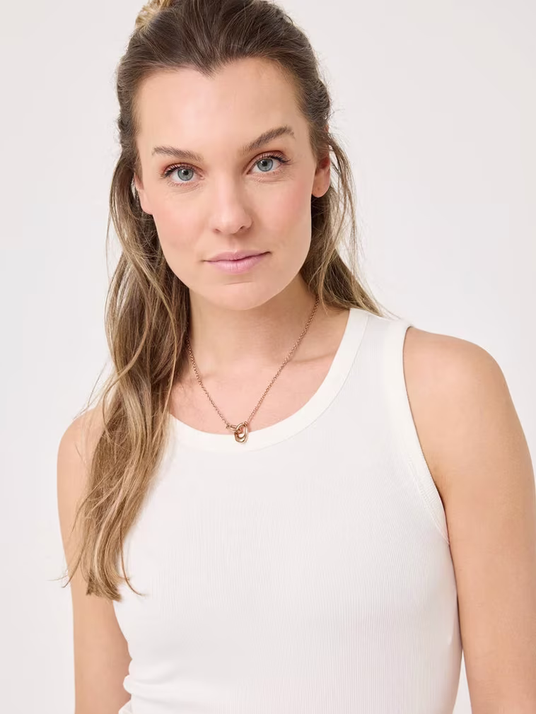 Shirts & Tops