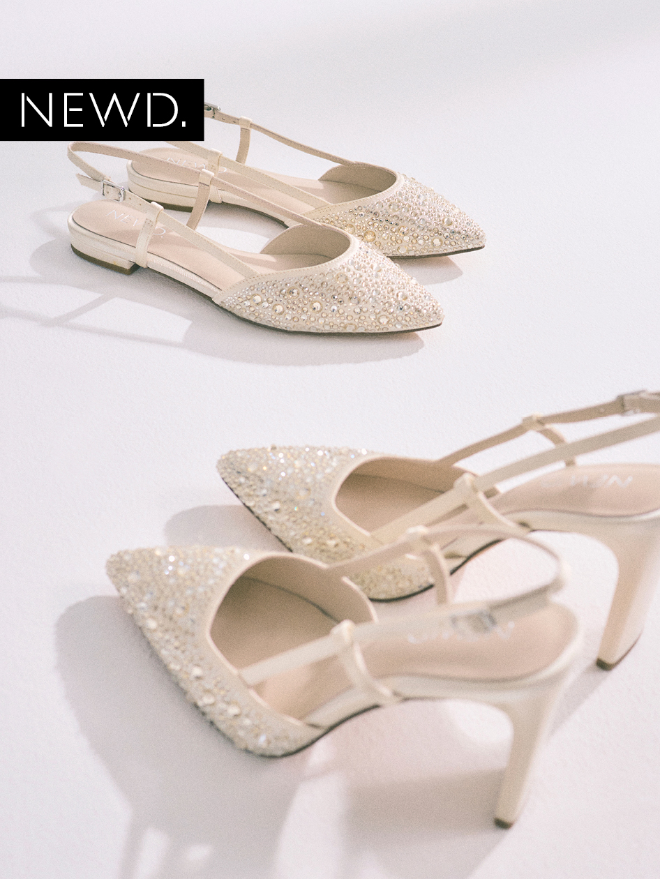 Elegante Brautschuhe in Cremeweiß mit funkelnden Kristallen und Perlen - flache Slingbacks und Stilettos mit spitzer Kappe