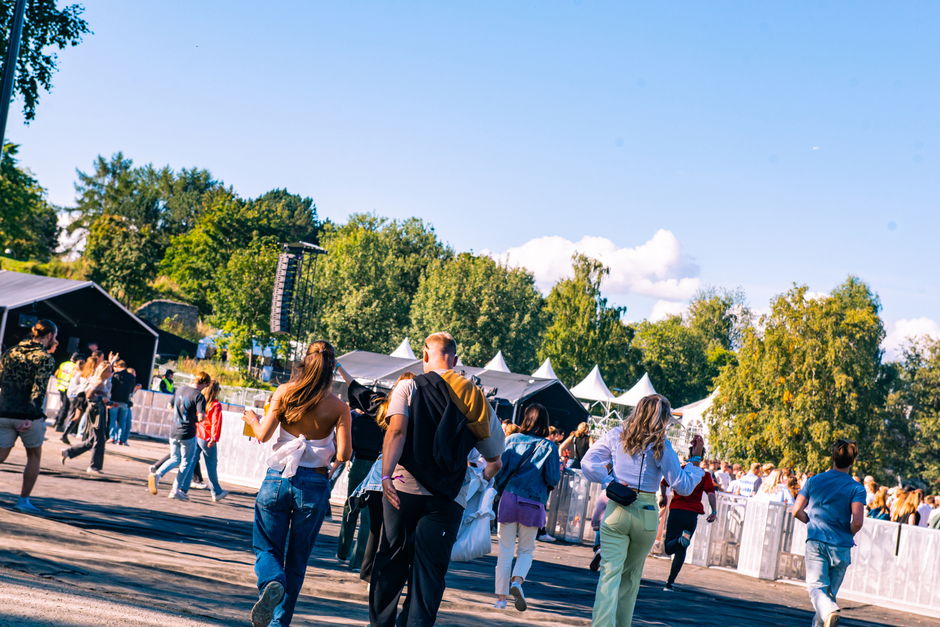 Mennesker på festival