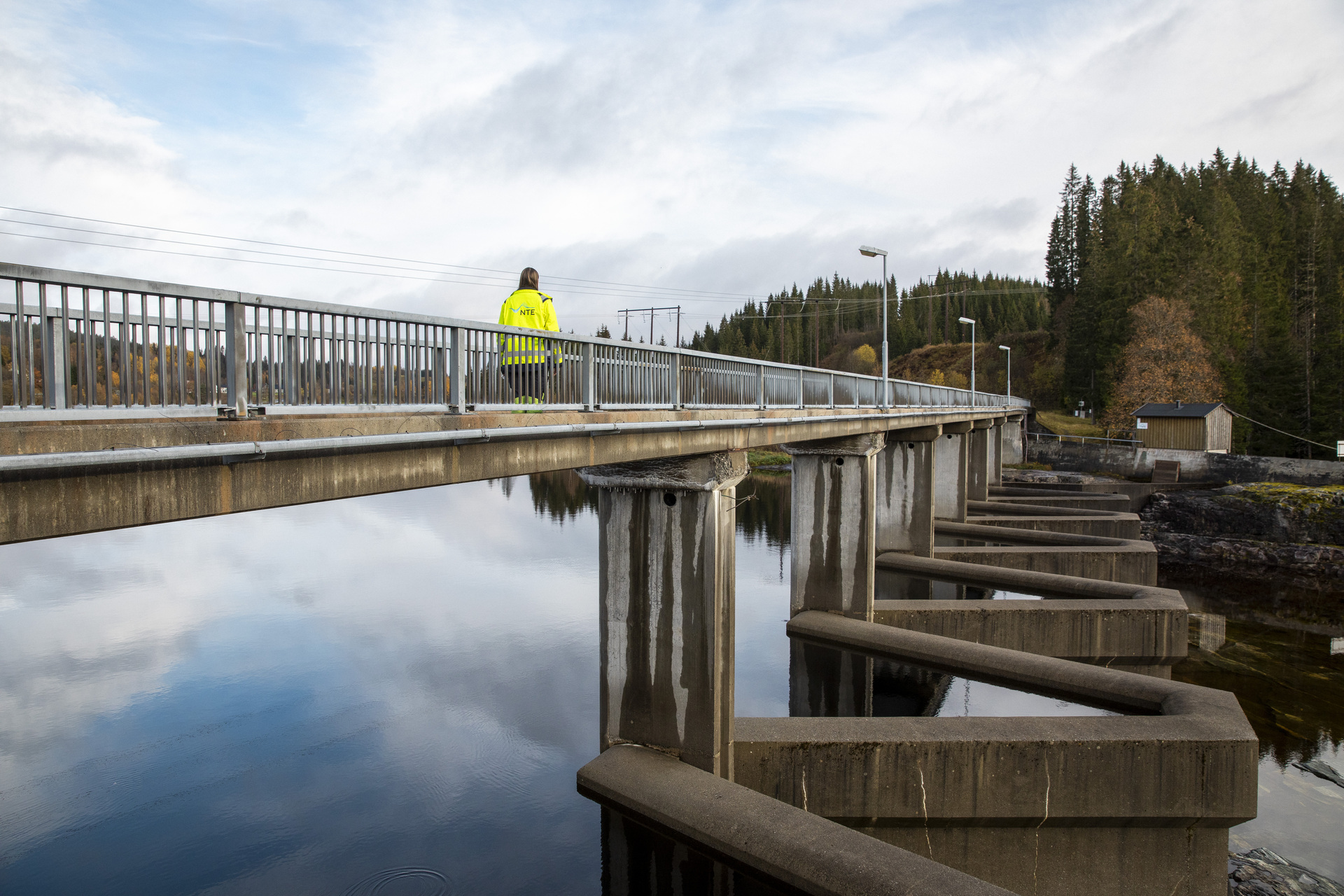Elen Kristine Lona i Nedre Fiskumfoss kraftverk