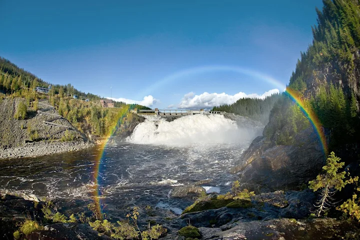 Dam ved Nedre Fiskumfoss Dam ved Nedre Fiskumfoss
