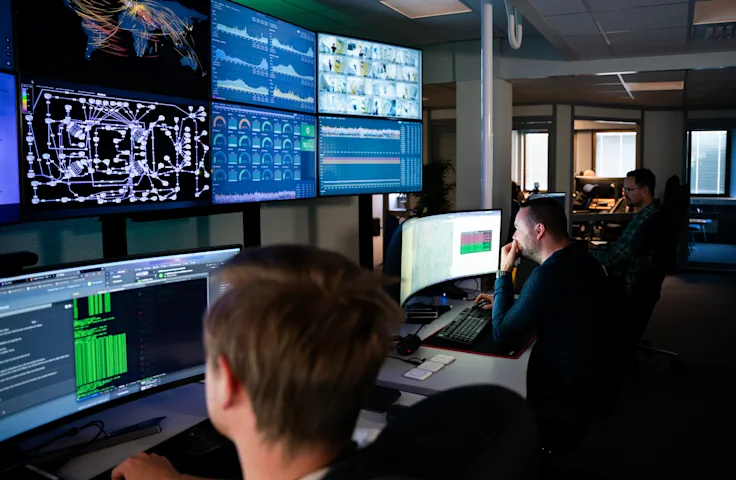 NOC en hos NTE Telekom sorger for hoy oppetid NTE 03665 NOC en hos NTE Telekom sorger for hoy oppetid NTE 03665