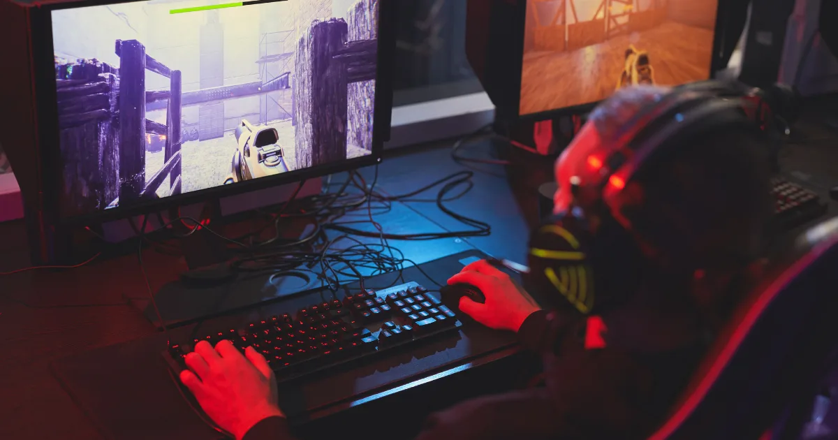 Gaming dude med pc Gaming dude med pc