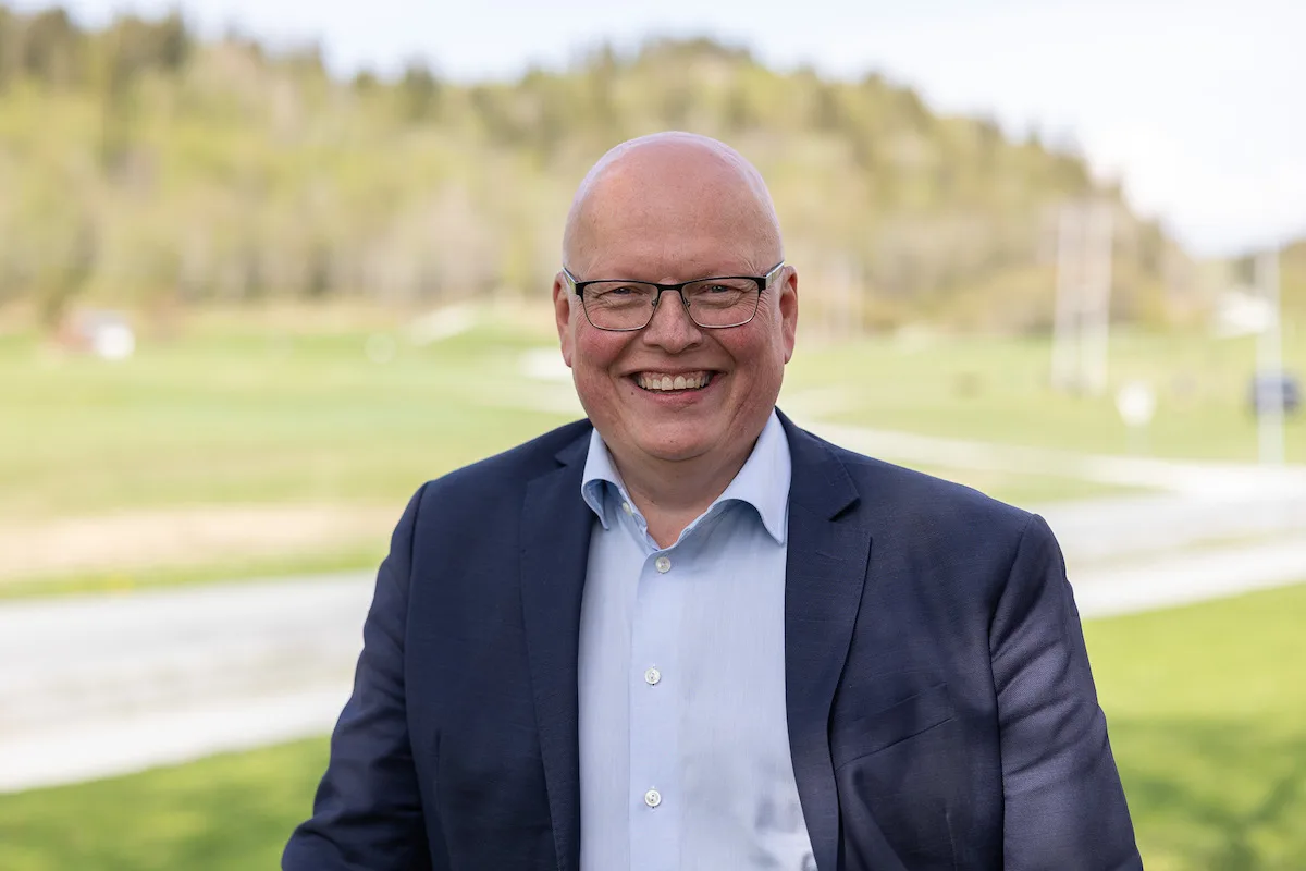 bilde 3 Smilende mann