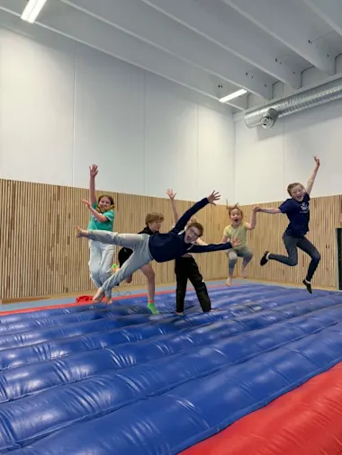 Osen:steindsdalen IL gymnastikk og turn gruppa Osen:steindsdalen IL gymnastikk og turn gruppa