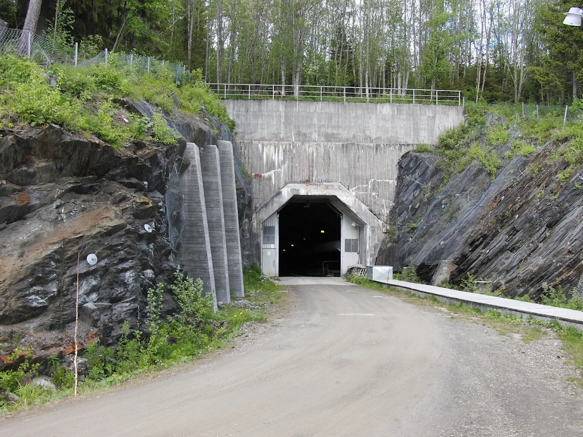 inngangsport til Linvasselv kraftverk inngangsport til Linvasselv kraftverk