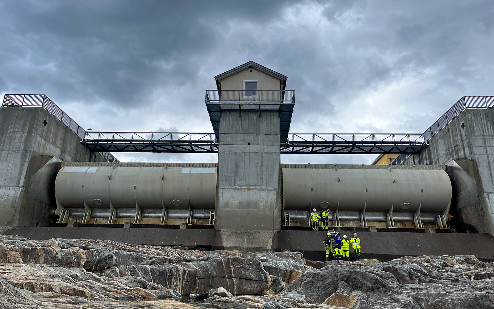 Foto fra Revurderingsbefaring av dammen på Aunfoss kraftverk