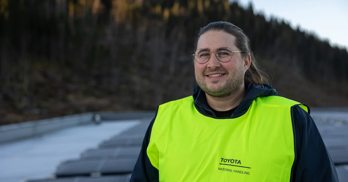 Mathias Haeger Smilende mann med briller og refleksvest