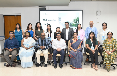 LP - IIMC - SMGAIL - Expand Your Professional Network at IIM Calcutta Image - 1