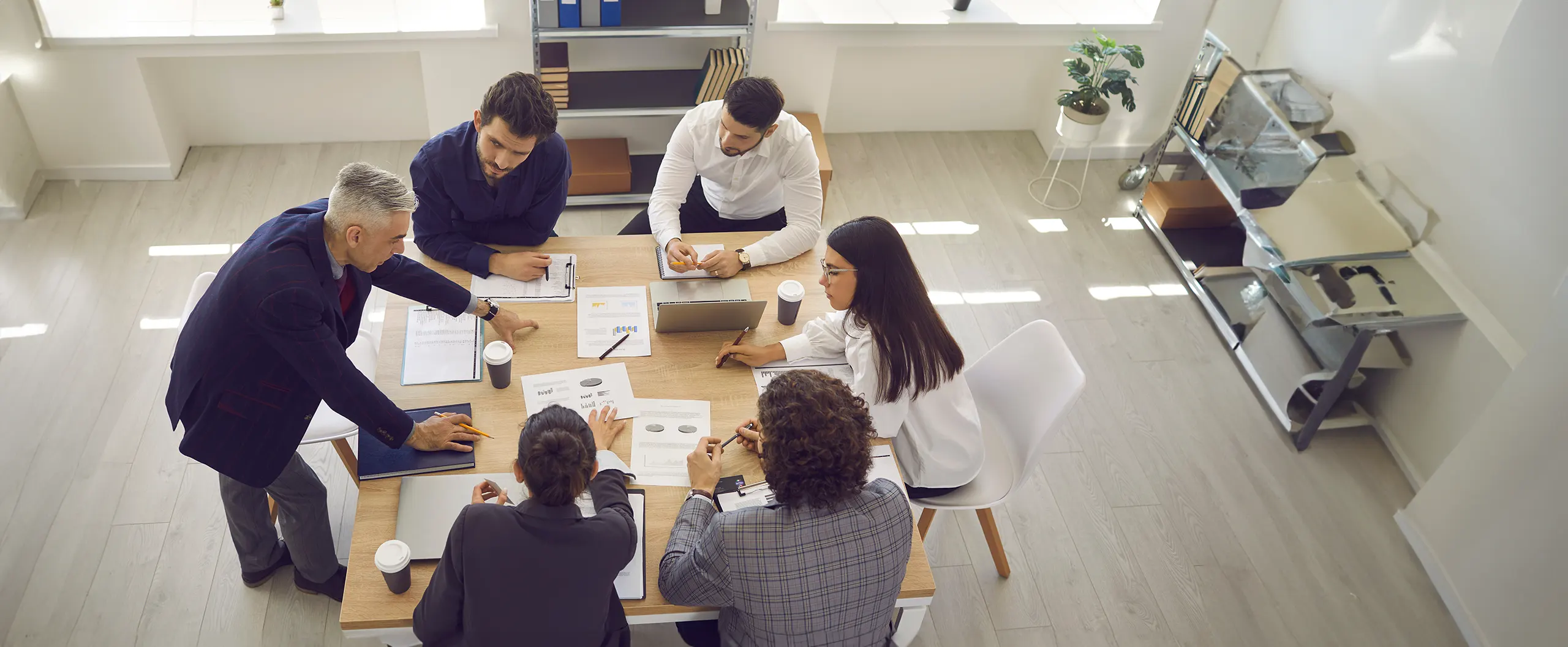 Gestión de Proyectos: Lidera Organizaciones al Éxito