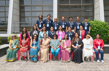 LP - IIMC-EPBST - Expand Your Professional Network at IIM Calcutta Image - 1
