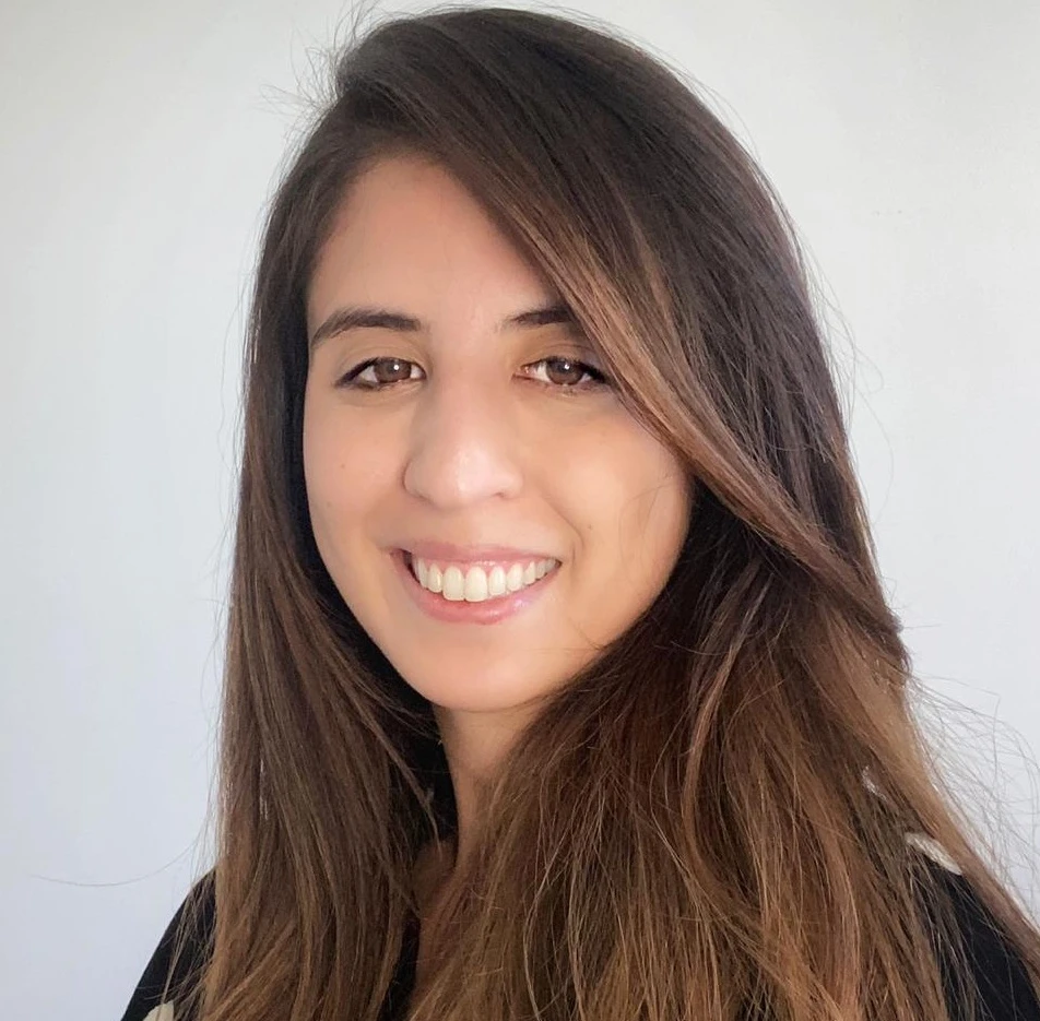 Profa. Cristiane Kussaba